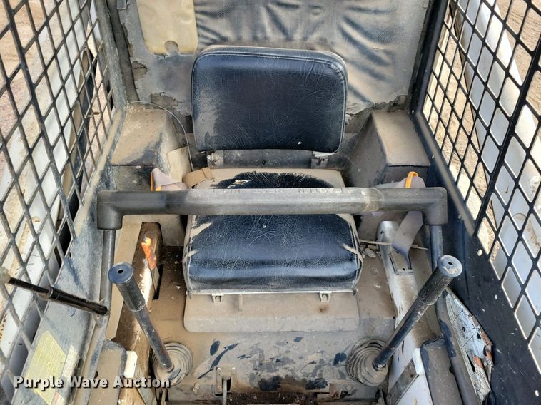image for item DR4451 1993 Bobcat 742B skid steer loader