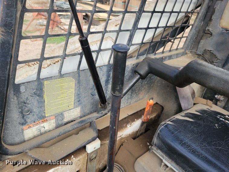 image for item DR4451 1993 Bobcat 742B skid steer loader