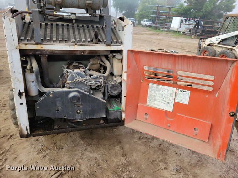 image for item DR4451 1993 Bobcat 742B skid steer loader