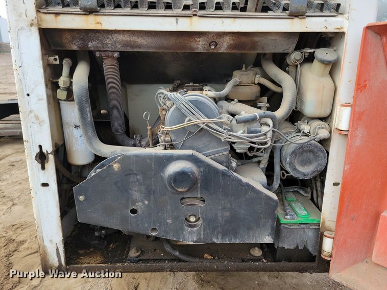 image for item DR4451 1993 Bobcat 742B skid steer loader