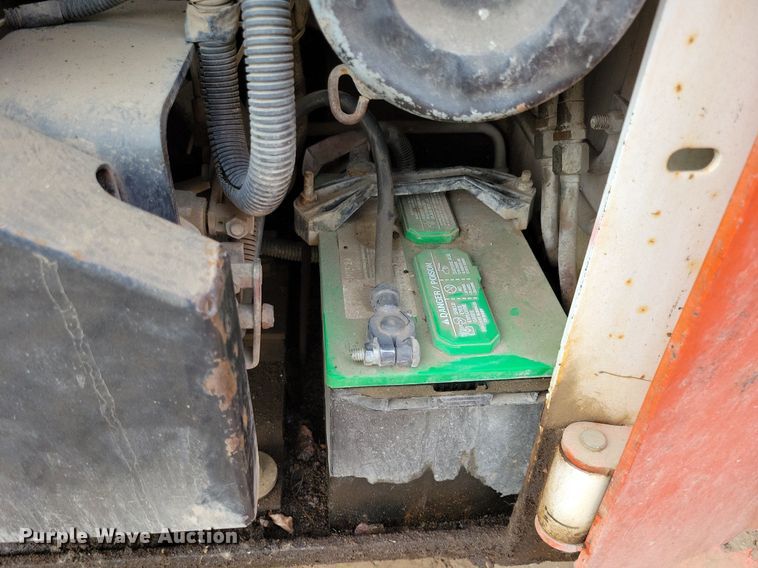 image for item DR4451 1993 Bobcat 742B skid steer loader