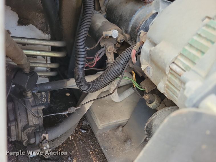 image for item DR4451 1993 Bobcat 742B skid steer loader