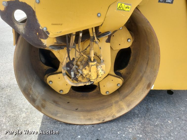 image for item DR4929 2012 Caterpillar  CB64 double drum vibratory roller