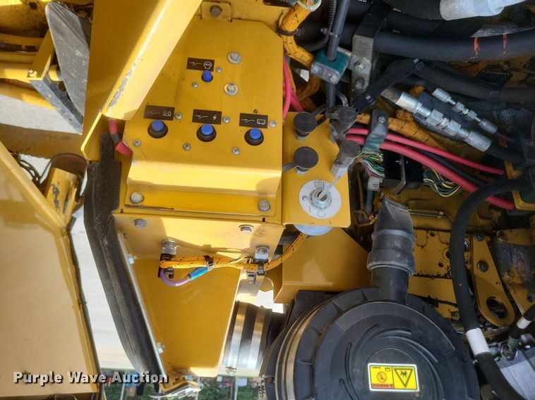 image for item DR4929 2012 Caterpillar  CB64 double drum vibratory roller