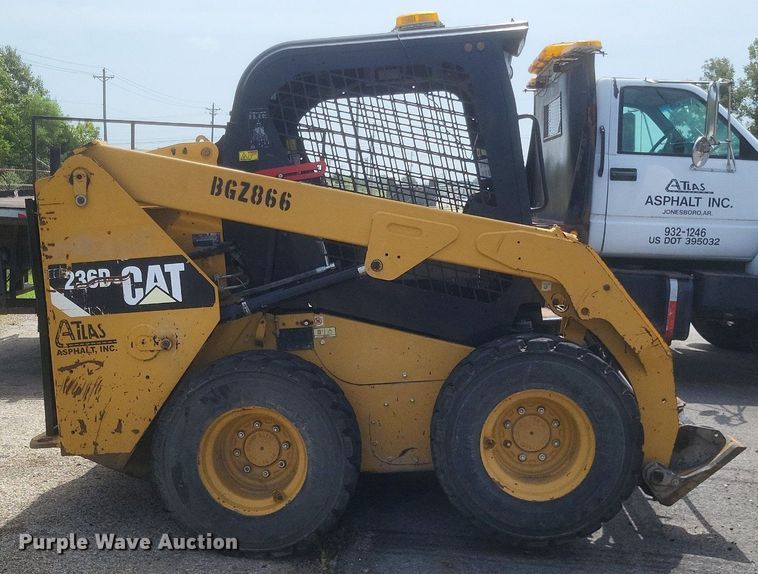image for item DR4930 2014 Caterpillar  236D skid steer loader