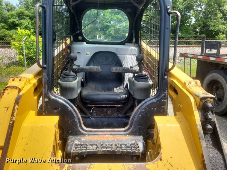 image for item DR4930 2014 Caterpillar  236D skid steer loader