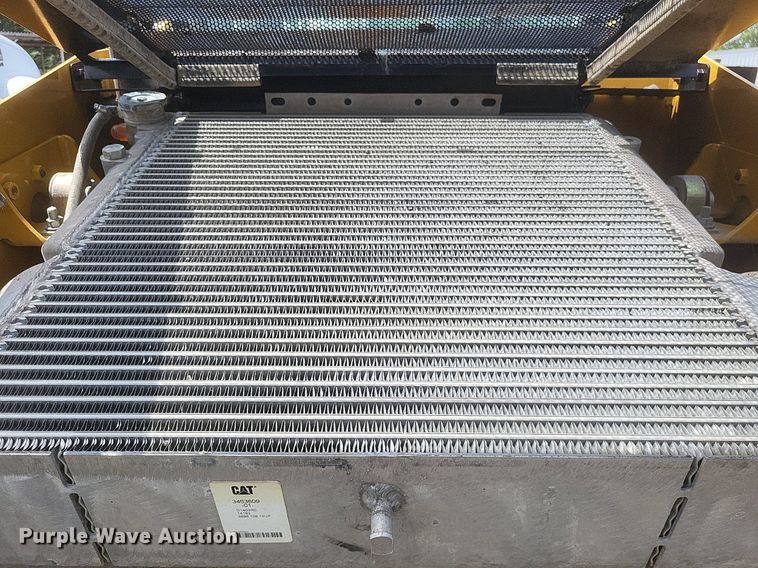 image for item DR4930 2014 Caterpillar  236D skid steer loader