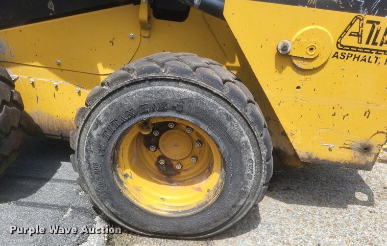 image for item DR4930 2014 Caterpillar  236D skid steer loader