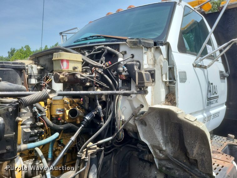 image for item DR4931 2000 GMC C7500 flatbed truck