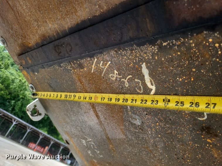 image for item DR4932 2012 Roadtec MTV1000D material transfer machine 