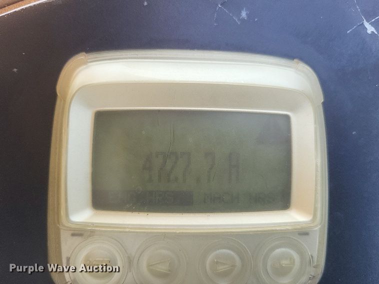 image for item DR4932 2012 Roadtec MTV1000D material transfer machine 