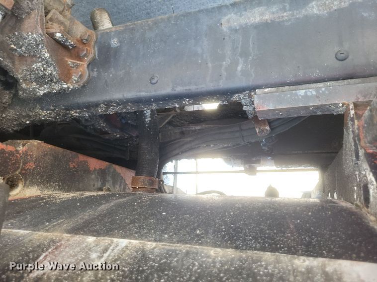 image for item DR4933 1997 Ford  F800 oil distributor truck