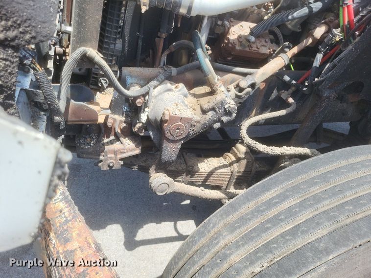 image for item DR4933 1997 Ford  F800 oil distributor truck