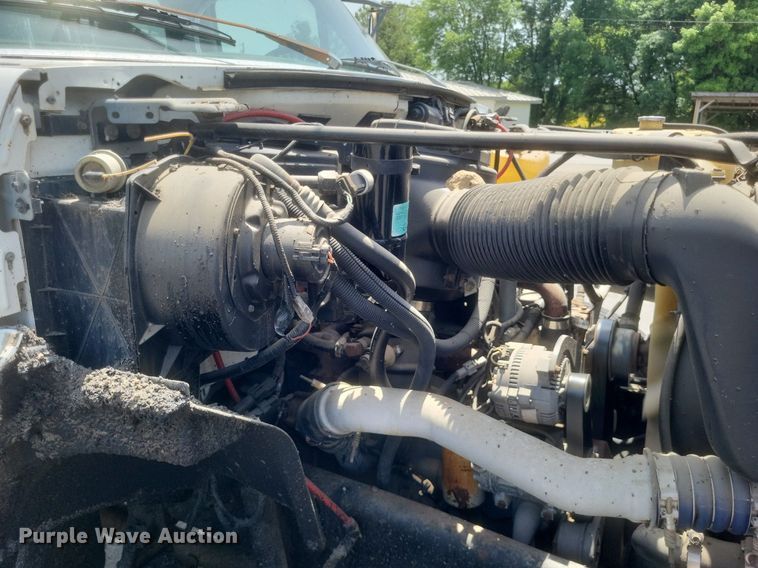 image for item DR4933 1997 Ford  F800 oil distributor truck