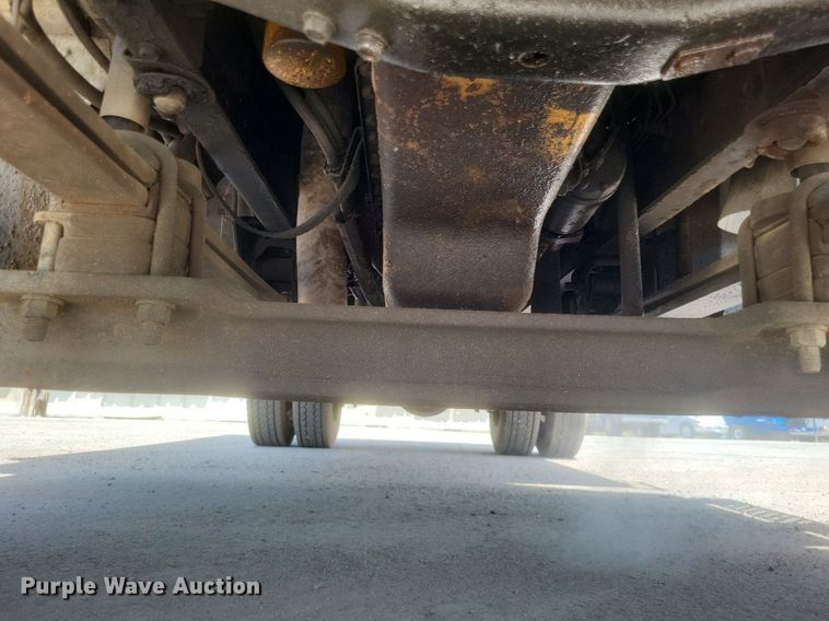 image for item DR4934 2004 GMC C7500 dump truck