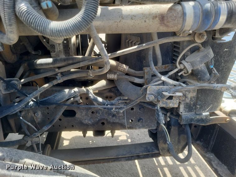 image for item DR4934 2004 GMC C7500 dump truck