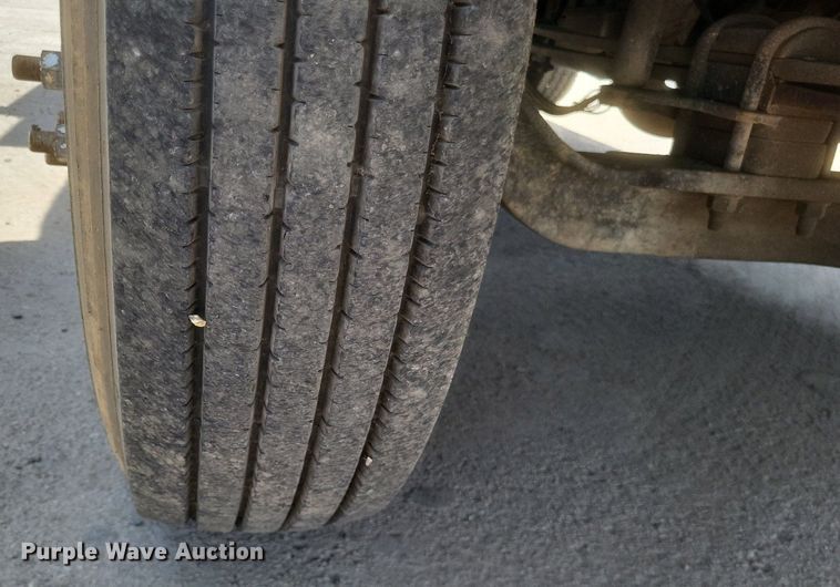 image for item DR4934 2004 GMC C7500 dump truck