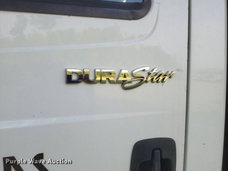 image for item DR4939 2011 International  DuraStar 4400 flatbed truck