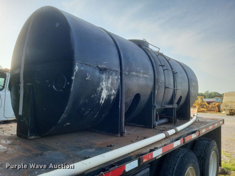 image for item DR4939 2011 International  DuraStar 4400 flatbed truck