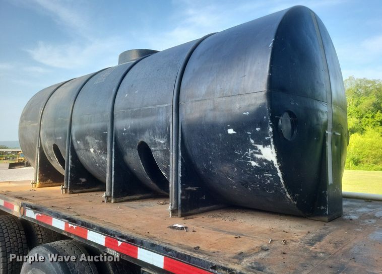 image for item DR4939 2011 International  DuraStar 4400 flatbed truck