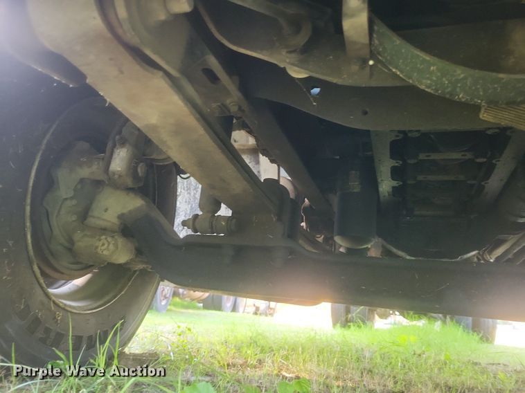 image for item DR4939 2011 International  DuraStar 4400 flatbed truck