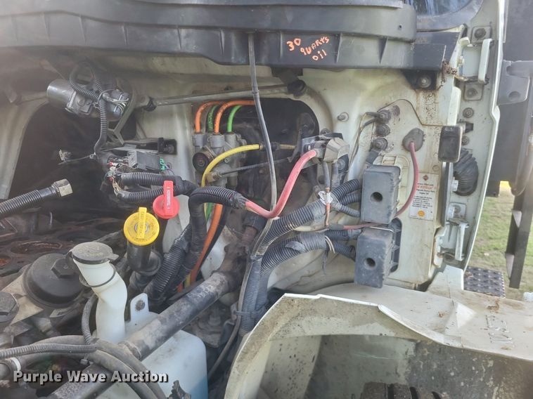 image for item DR4939 2011 International  DuraStar 4400 flatbed truck