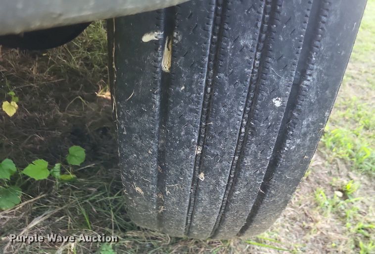 image for item DR4939 2011 International  DuraStar 4400 flatbed truck