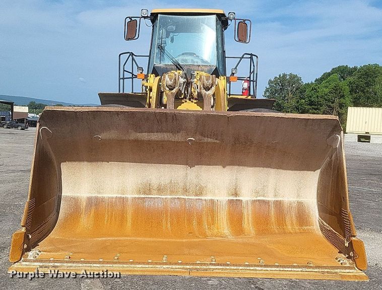 image for item DR4940 2004 Caterpillar  980G Series II wheel loader