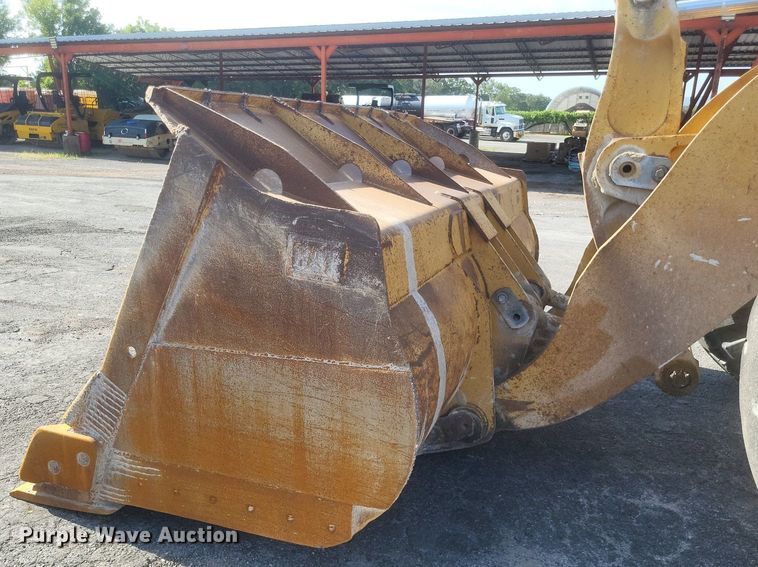 image for item DR4940 2004 Caterpillar  980G Series II wheel loader