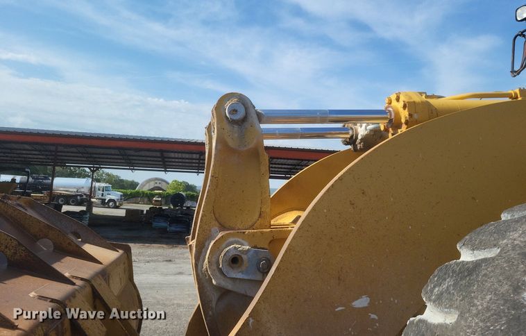 image for item DR4940 2004 Caterpillar  980G Series II wheel loader