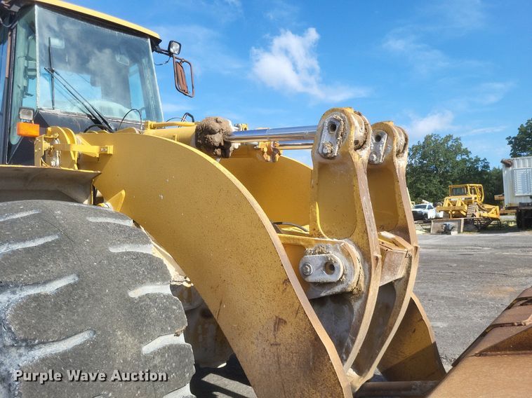 image for item DR4940 2004 Caterpillar  980G Series II wheel loader