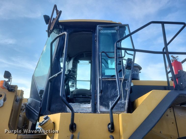 image for item DR4940 2004 Caterpillar  980G Series II wheel loader