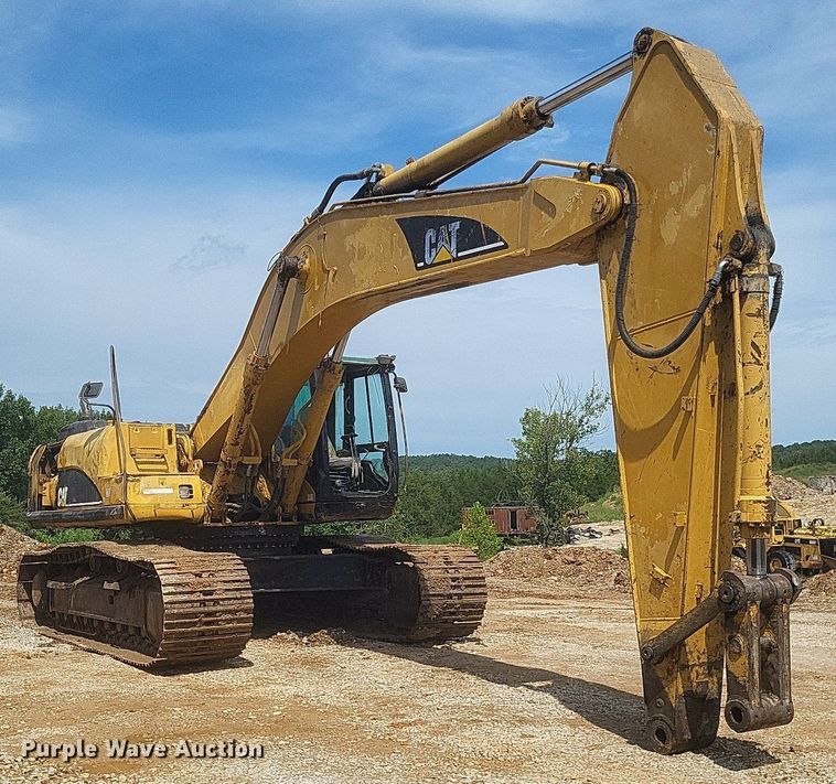 image for item DR4960 2005 Caterpillar  330C L excavator