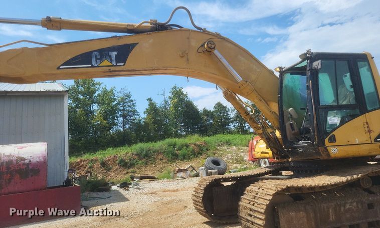image for item DR4960 2005 Caterpillar  330C L excavator