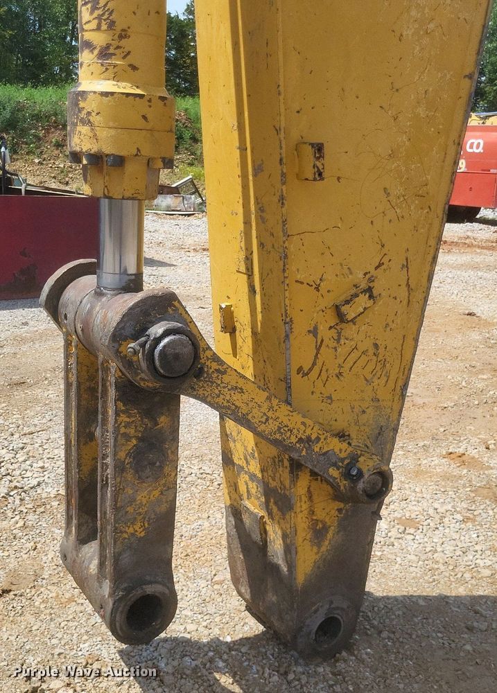 image for item DR4960 2005 Caterpillar  330C L excavator