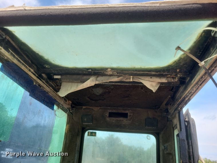 image for item DR4960 2005 Caterpillar  330C L excavator