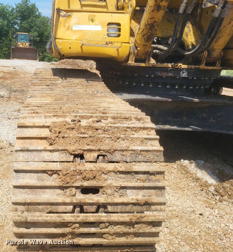 image for item DR4960 2005 Caterpillar  330C L excavator