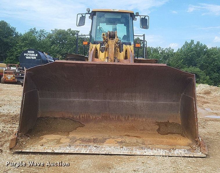 image for item DR4961 2004 Caterpillar  972G series II wheel loader