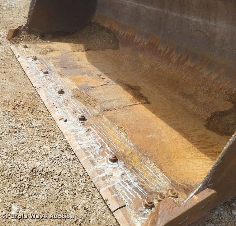 image for item DR4961 2004 Caterpillar  972G series II wheel loader