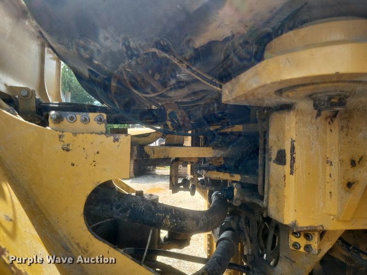image for item DR4961 2004 Caterpillar  972G series II wheel loader