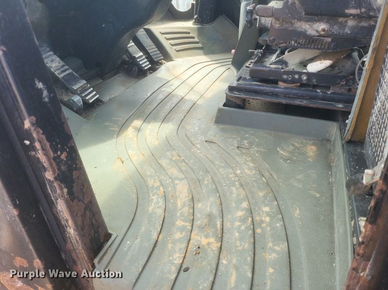 image for item DR4961 2004 Caterpillar  972G series II wheel loader