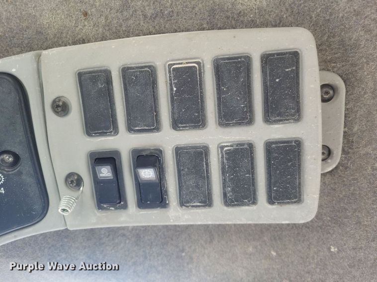 image for item DR4961 2004 Caterpillar  972G series II wheel loader