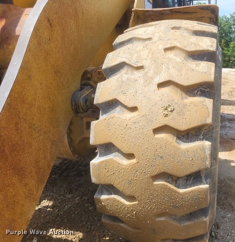 image for item DR4961 2004 Caterpillar  972G series II wheel loader