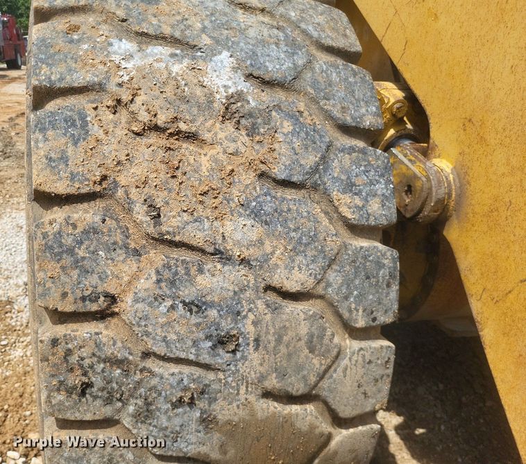 image for item DR4961 2004 Caterpillar  972G series II wheel loader