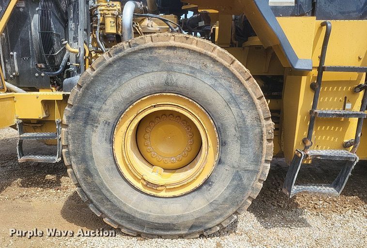 image for item DR4961 2004 Caterpillar  972G series II wheel loader