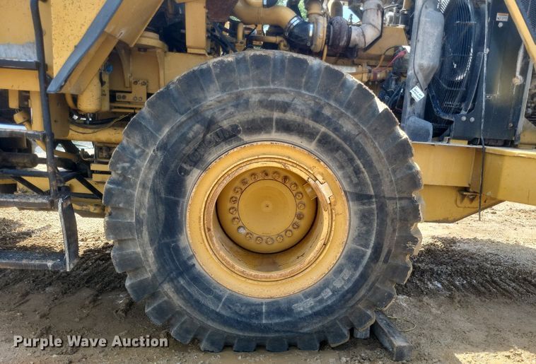 image for item DR4961 2004 Caterpillar  972G series II wheel loader