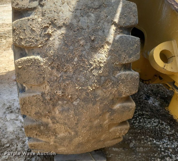 image for item DR4961 2004 Caterpillar  972G series II wheel loader