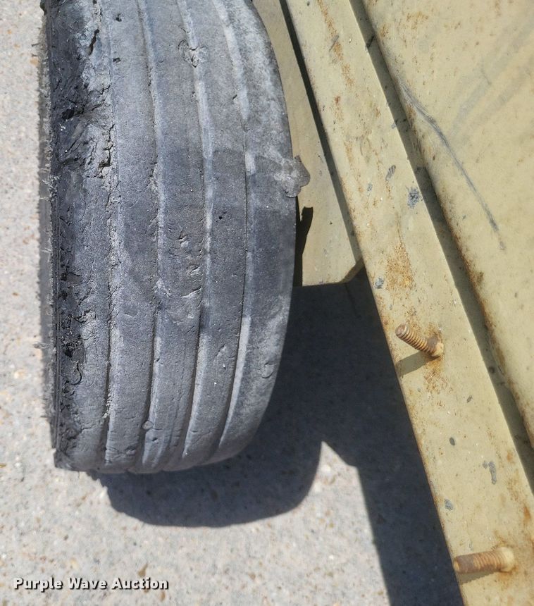 image for item DR4962 1996 JLG CM-2033 scissor lift