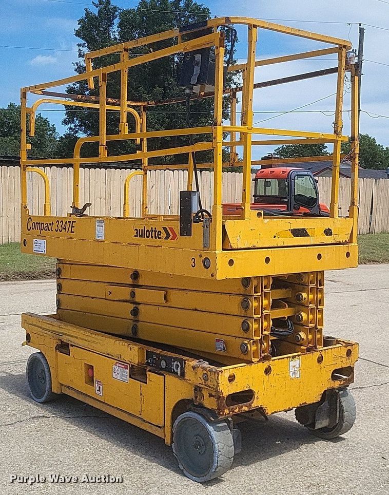 image for item DR4963 Haulotte Compact 3347E scissor lift