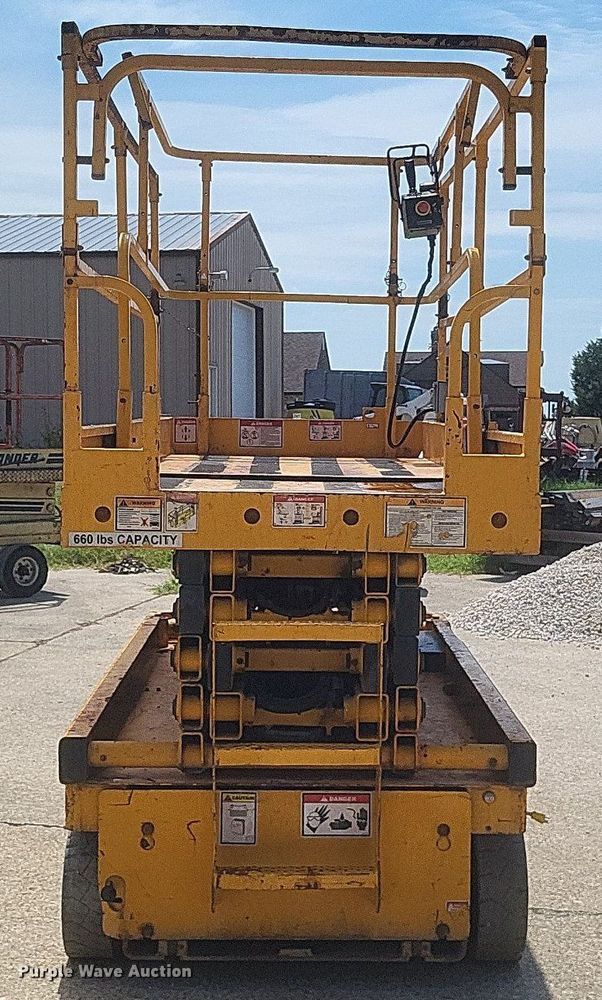 image for item DR4963 Haulotte Compact 3347E scissor lift